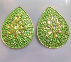 Pista Colour Kundan Earrings