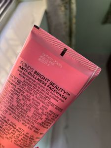 Pond's Bright Beauty Face Wash