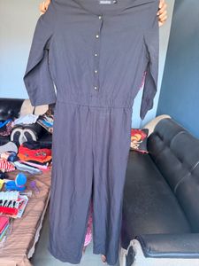 Chic black with golden Button-Up jumpsuit