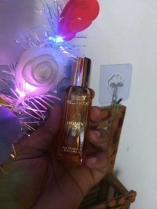 Bellavita Honey Oud Perfume