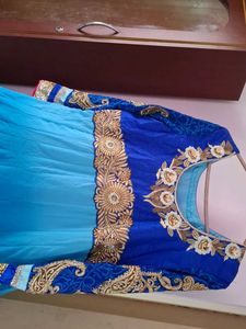 gown