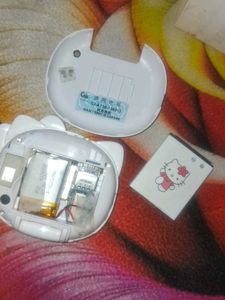 Vintage Hello Kitty Phone