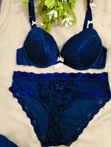 Hunkemoller Maya Push-Up Bra with brief 👍