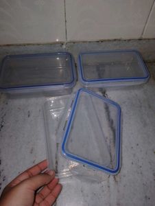 Lock And Seal Airtight Containers