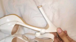 ✨Elegant White Ankle Strap heels🤍👠