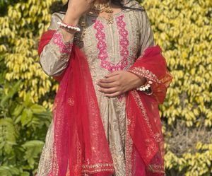 Elegant lehanga set