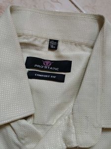 New Men's Light Yellow Short Sleeve Shirt