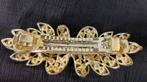 Hair Clips &amp; Bangles – ₹69 per Piece