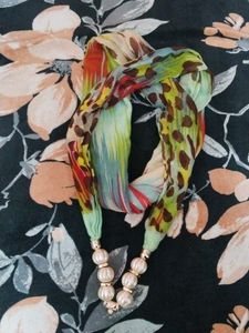 Beutiful Girls Scarf 🧣