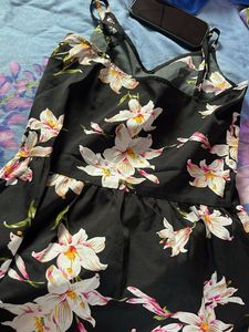 Chic Floral Print Halter Top