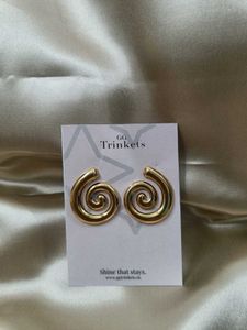 ✨ Luxe Gold Snail Hoops💛