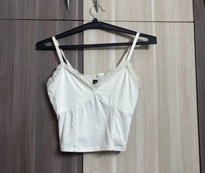 20 H&M Lace Trimmed Detail Top