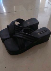 Stylish Black Wedge Sandals