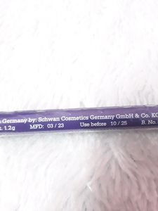 Plum Naturstudio All-Day-Wear Kajal Pencil|Intense