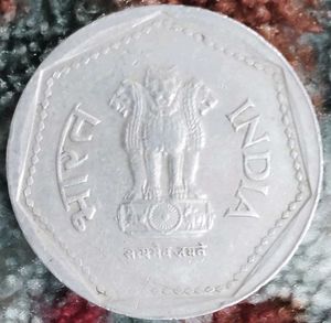 Old Rare1986 One Rupee Coin
