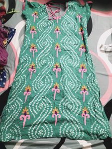 Green &amp; Pink Kurta Set