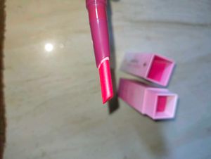 NEW TYPSY BEAUTY Twist &amp; Pout Lipstick &amp; Lip Liner