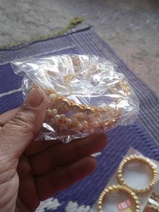 Pearl Bangle Set