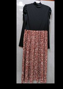 URBANIC- Elegant Maxi Dress