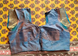 Kanjeevaram Silk Blouse with Gold Border✨💙