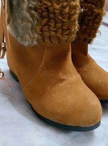 Boots And Dressberry Sandals