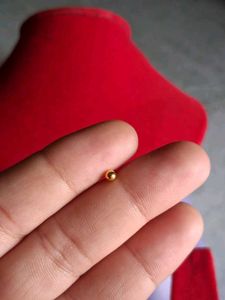 Elegant Gold Ball nosepin
