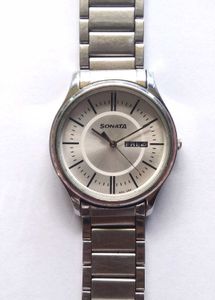 Sonata Day and Date Silver with BOX