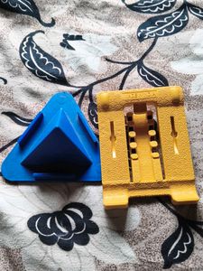 Pair of Phone Stands