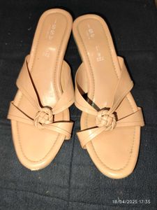 Nude Knot Detail Sandals