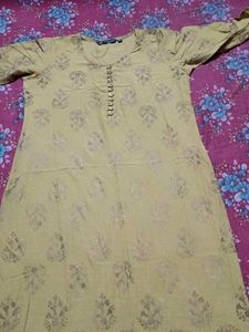 Set of 4 Kurtas