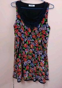 Black Floral Sleeveless Sundress with Lace Detail