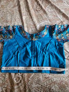 multicolored embroidered Blouse