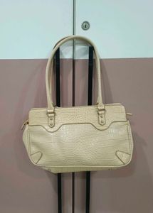 Chic Cream Croc Embossed Handbag