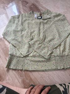 Chic Floral Print Blouse