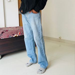 Men's Light Wash Straight Fit Jeans