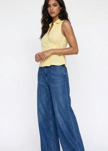 Chic Yellow Sleeveless Wrap Top