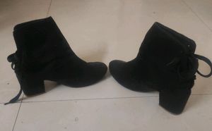 Lace Back Block Heels Ankle Length Boots