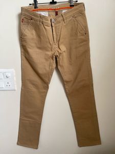 Levi's Khaki Pants
