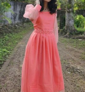 offer till 8pm!!!!!Elegant Pink Party Gown