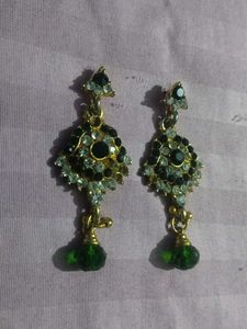 Stunning Green &amp; White Stone Dangle Earring