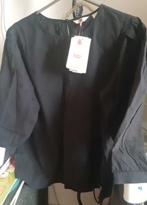 Levi's Black Broderie Anglaise Top
