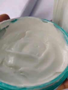 Pond's Light Moisturiser