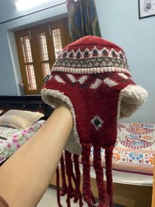 Cozy Red &amp; White Patterned Winter Hat