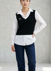Chic Black top