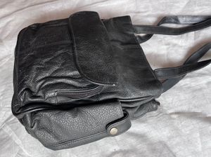 Chic Black Leather Shoulder Bag