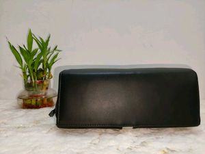 Chic Black Handbag with Silver Accent