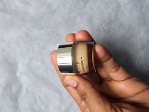 Estee Lauder Revitalizing Supreme Cream