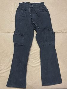 CARGO black with 4 pockets