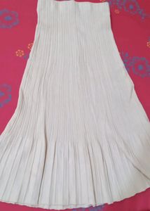Off White Skirt 🎀