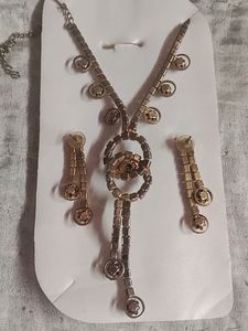 Diamond 💎 Necklace Set (Old And Used)